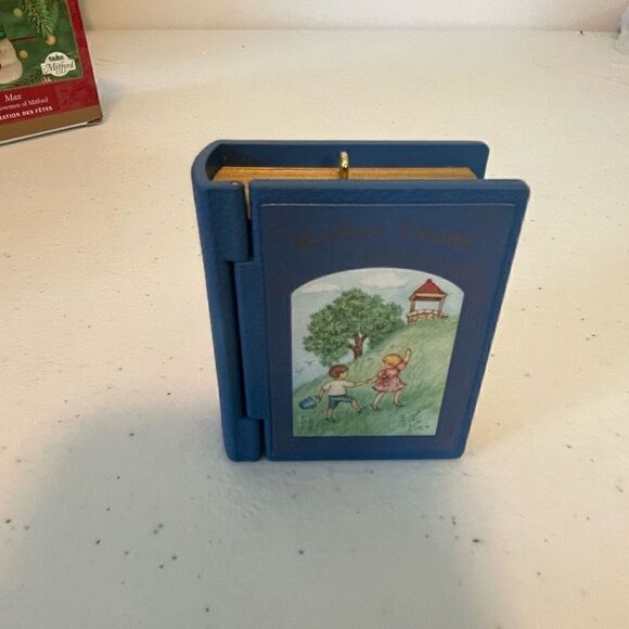 Lot of 2 Hallmark Keepsake Ornaments and a macys holiday lane ornament - Picture 3 of 5